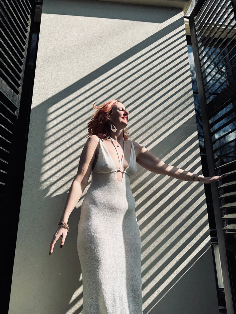 Soleil Rebelle - white knitted deep V neck summer dress