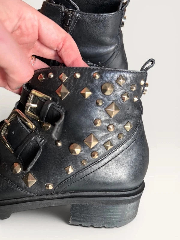 Steve Madden Sparkie Ankleboots – zwarte leren biker boots met studs