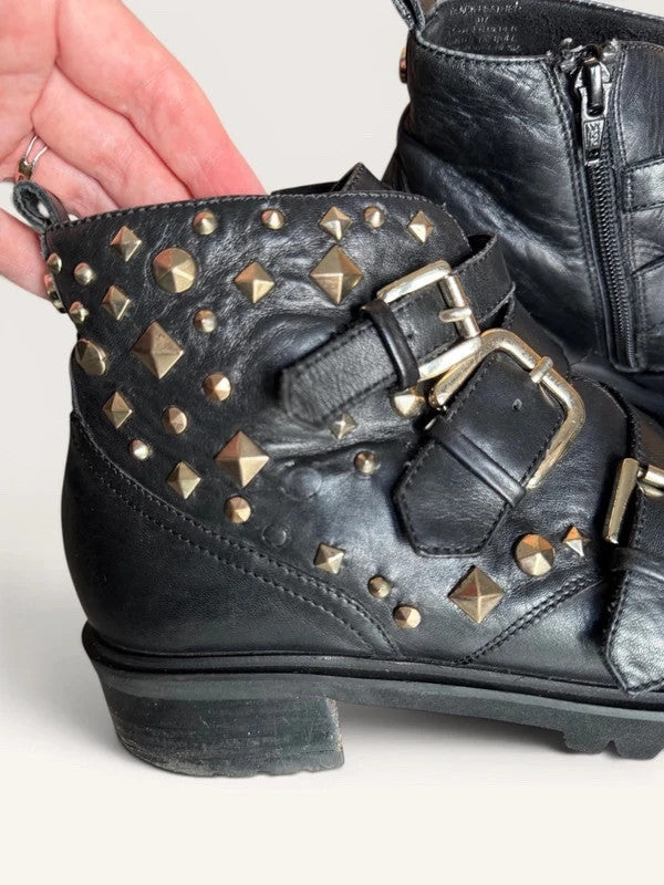 Steve Madden Sparkie Ankleboots – zwarte leren biker boots met studs