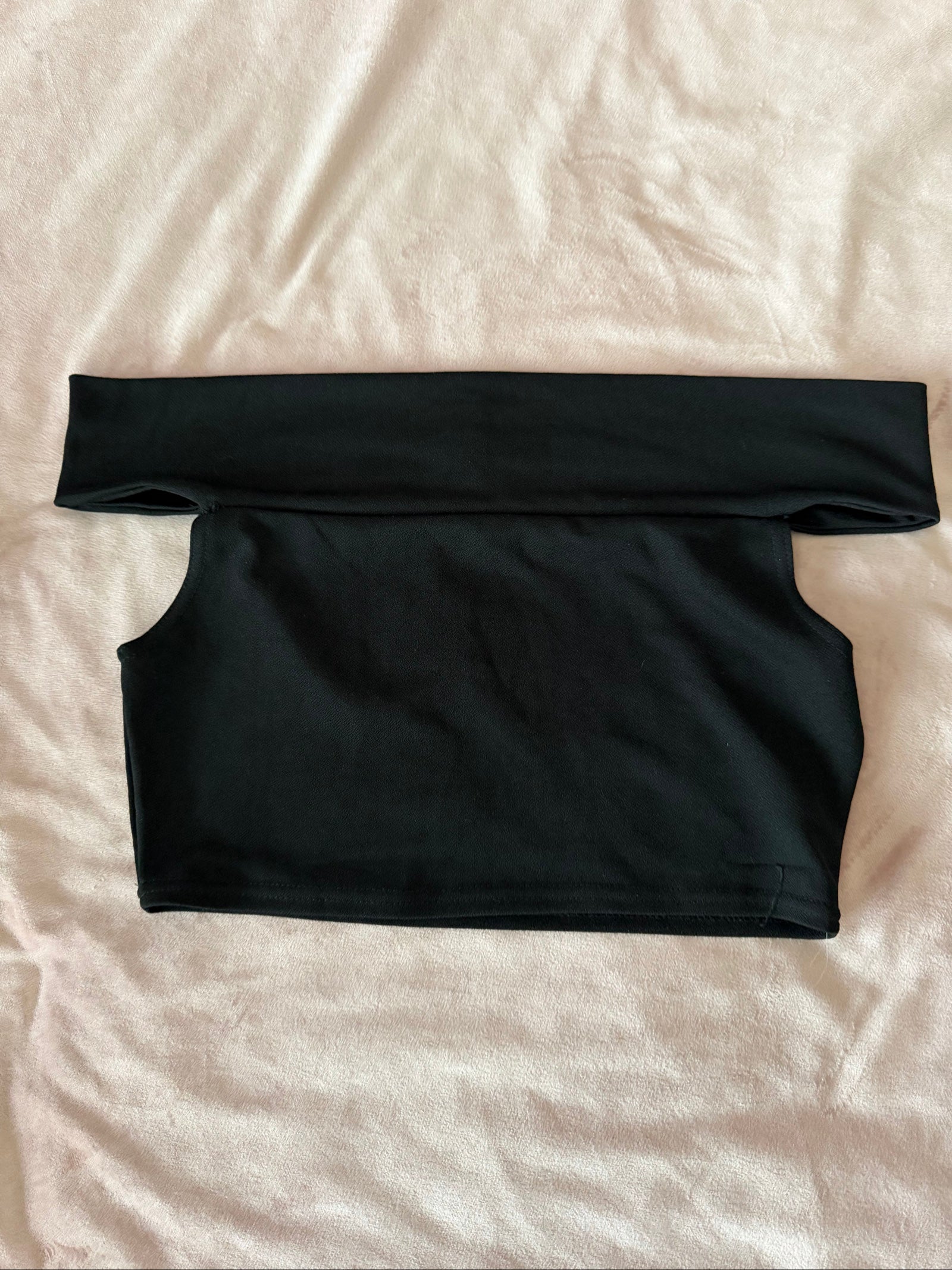 Boohoo Black Off Shoulder Crop Top sizs 40