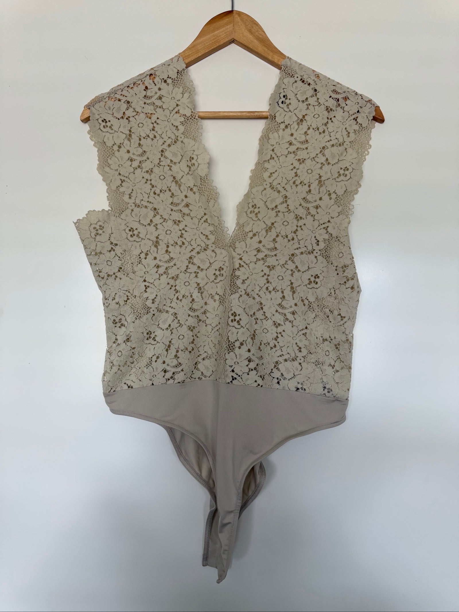 Super Sexy Romantic Beige Lace Bodysuit V-Neck Detail L