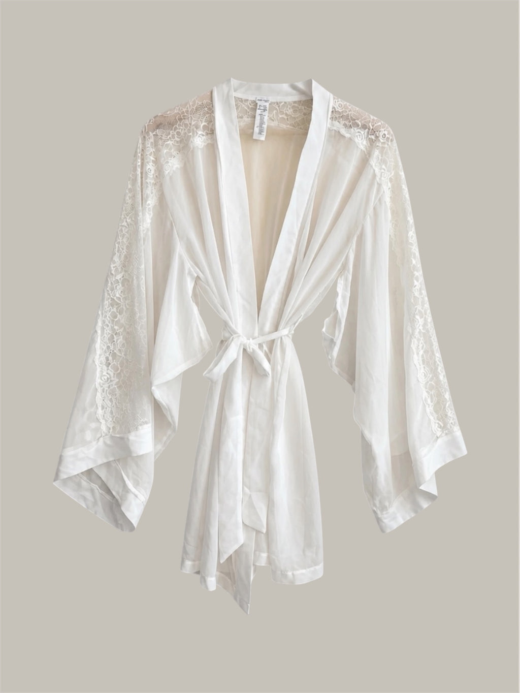 Rebelle Boheme | white laced kimono