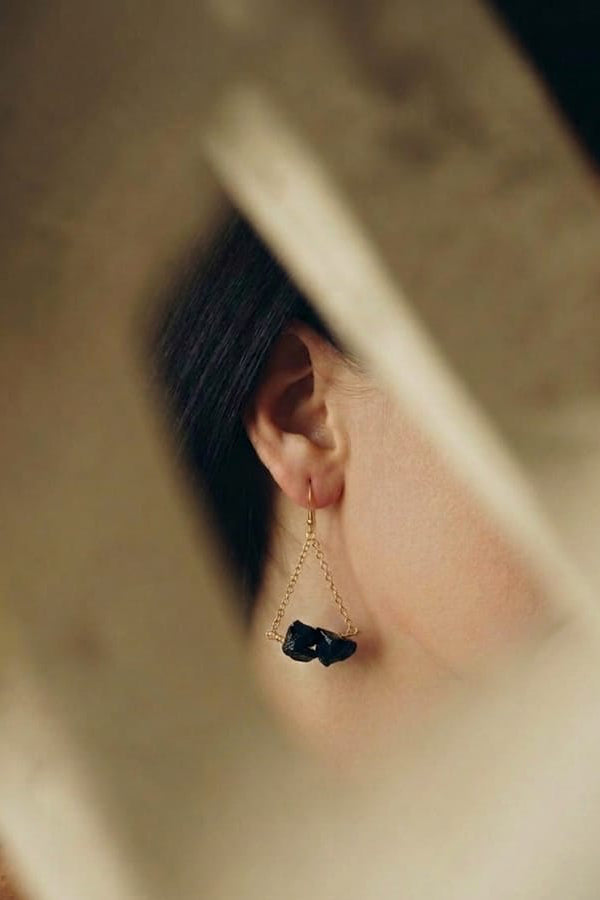 WILD MUSE — The Raw Gem Drop Earrings With 18k Gold Plated Brass Chain